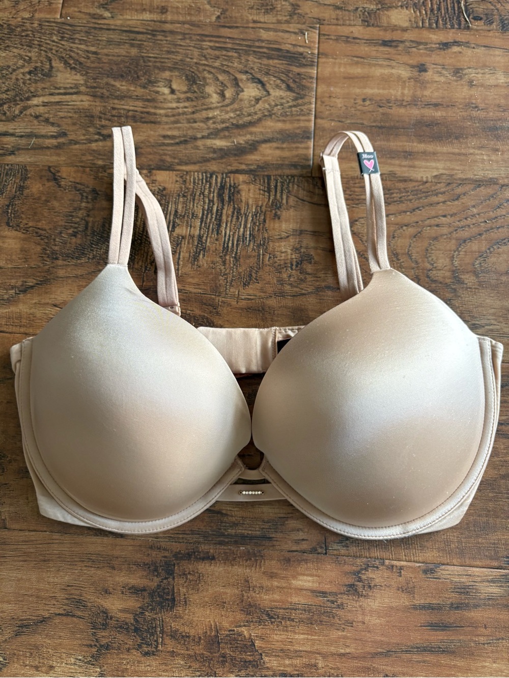 Victorias Secret Very Sexy Push Up Bra 38DD Underwire Full Coverage Nude